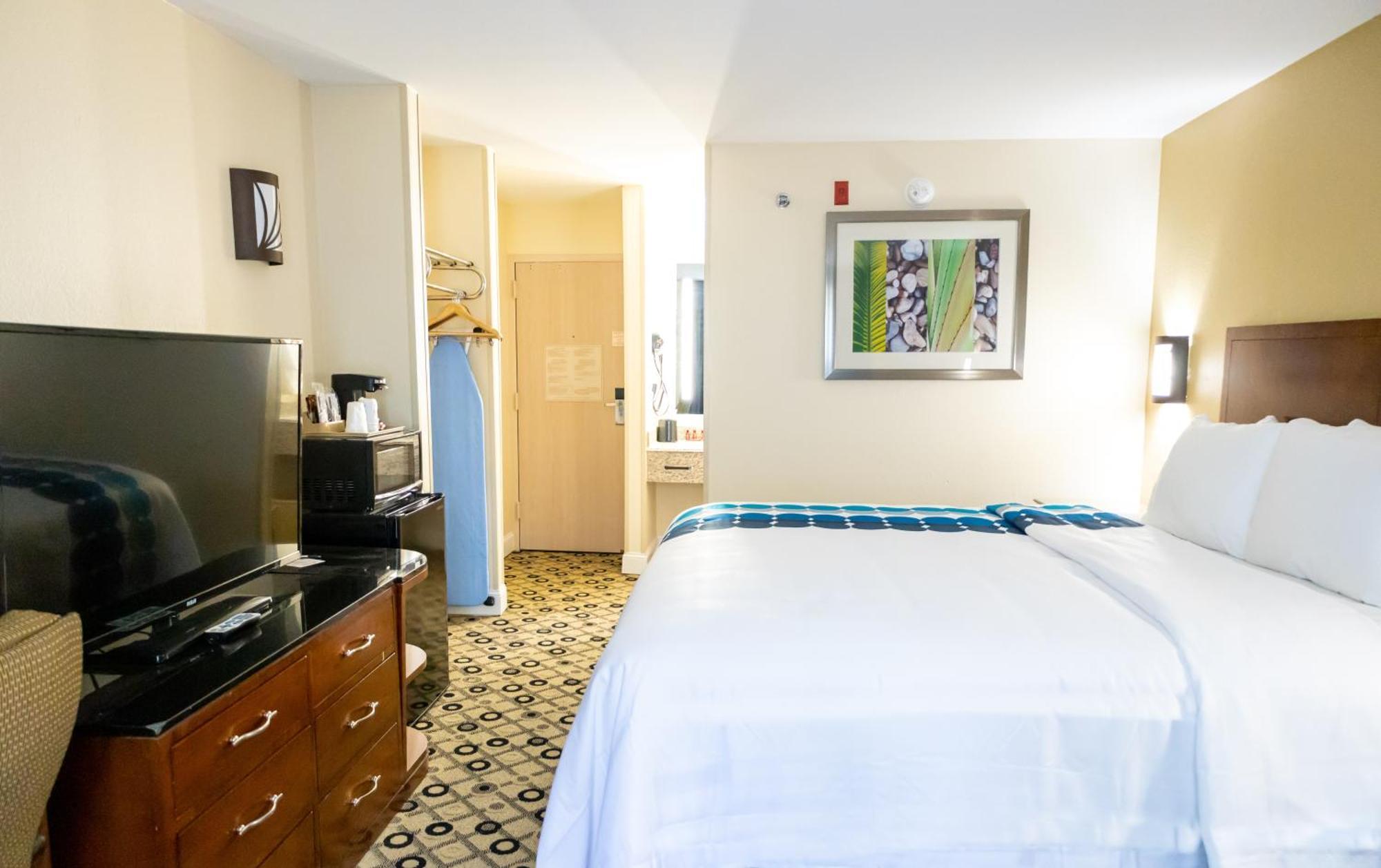 Days Inn By Wyndham College Park Atlanta Airport South Exterior photo